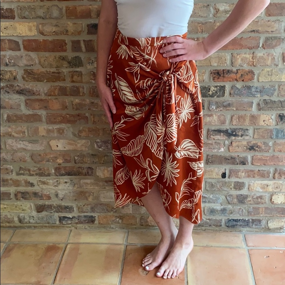 Floral Forever 21 skirt - size L